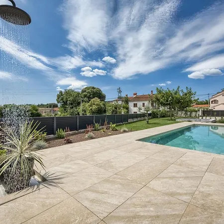 D&l Deluxe Villa